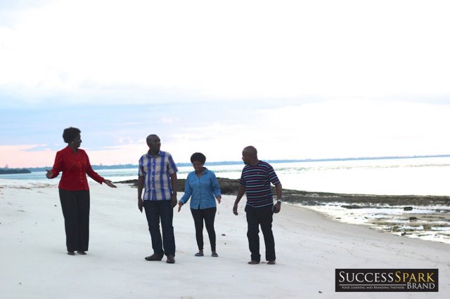 3-tanzania-lazy-lagoon-retreat---students