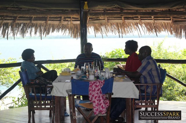 7-tanzania-lazy-lagoon-retreat-the-writers